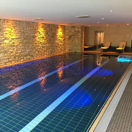 Landhaus-postwiese *