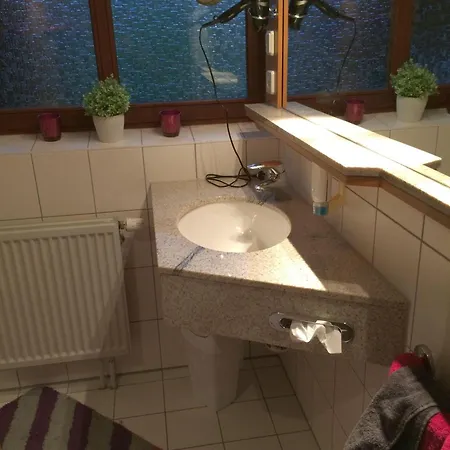 Landhaus-postwiese Holiday home *